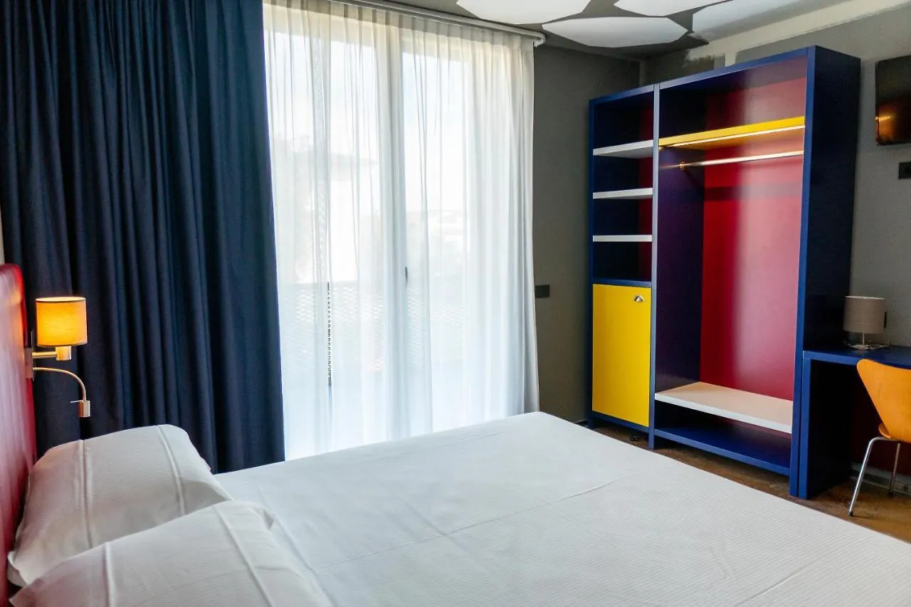 ***  K Modern Hotel Peschiera del Garda Italie