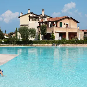 Resort Garda Village