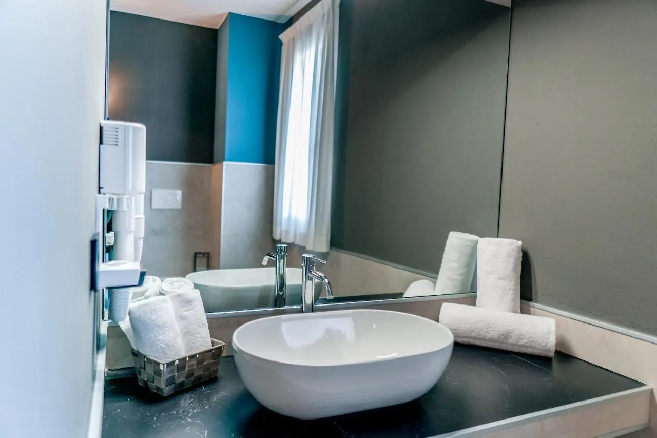 K Modern Hotel Peschiera del Garda